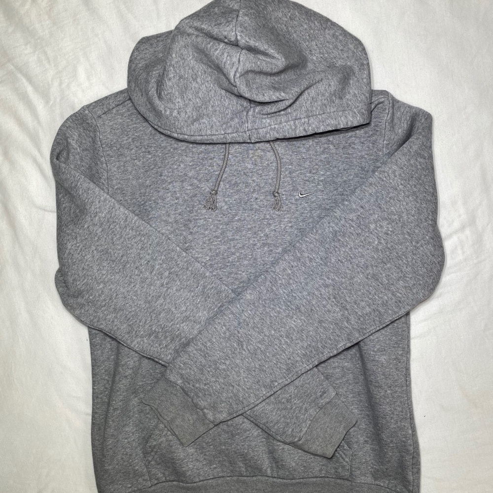 Women’s Nike Hoodie!!